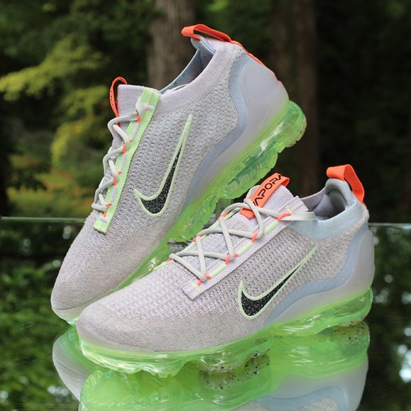 Nike Air VaporMax Flyknit 2021 Women’s Size 10 - Picture 6 of 12